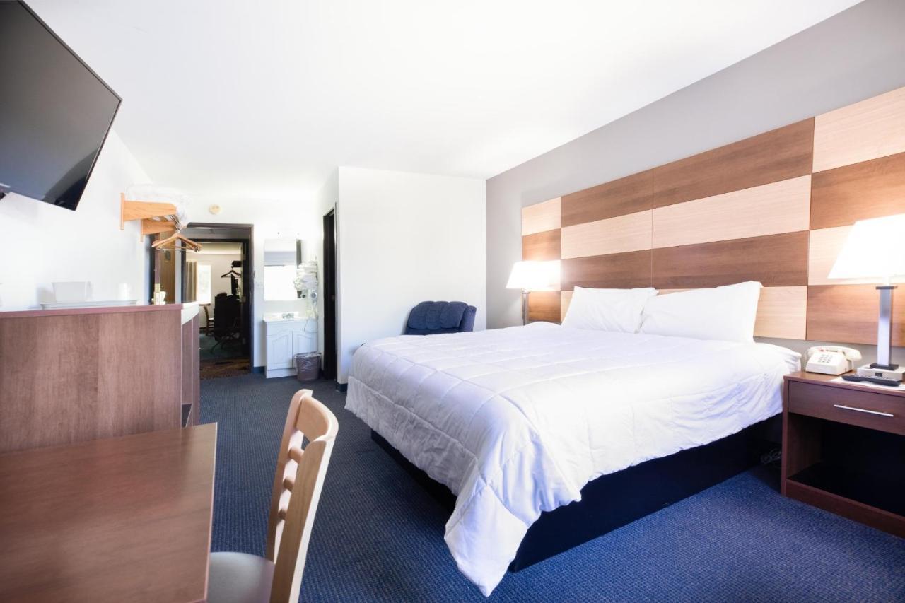 Northwoods Inn & Suites Minocqua Esterno foto